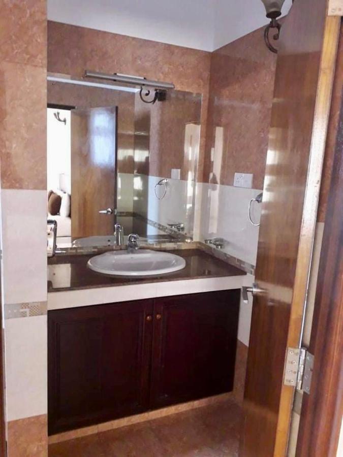 Aradhana Airport Transit Hotel Katunayaka Екстериор снимка