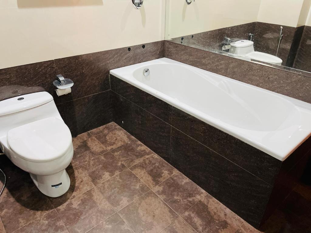 Aradhana Airport Transit Hotel Katunayaka Екстериор снимка