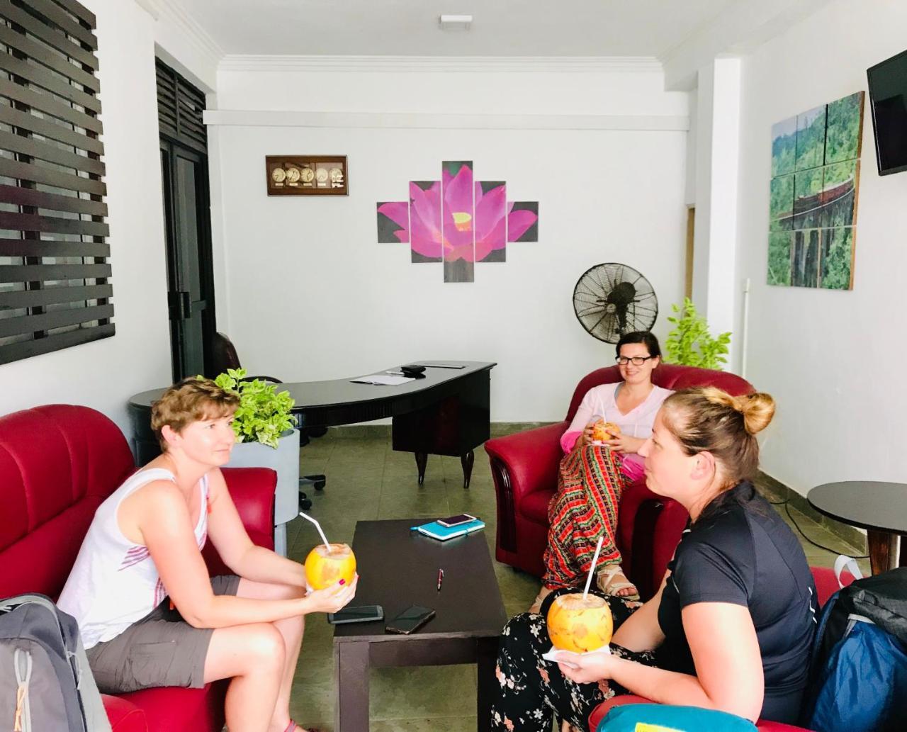 Aradhana Airport Transit Hotel Katunayaka Екстериор снимка